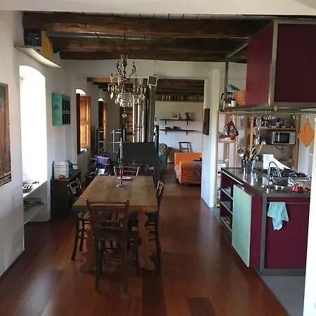 Palazzo Ducloz Apartamento Ameno